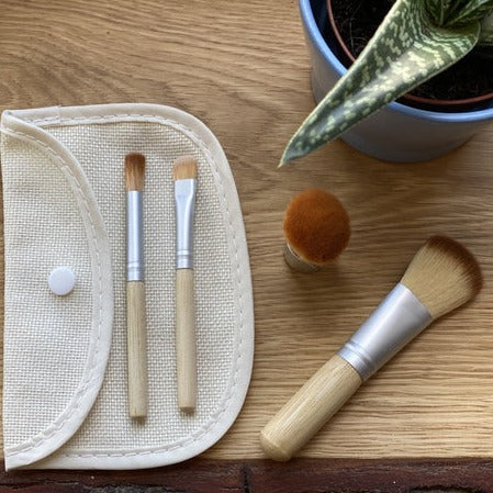 bamboo mini make up brush set, birds eye view